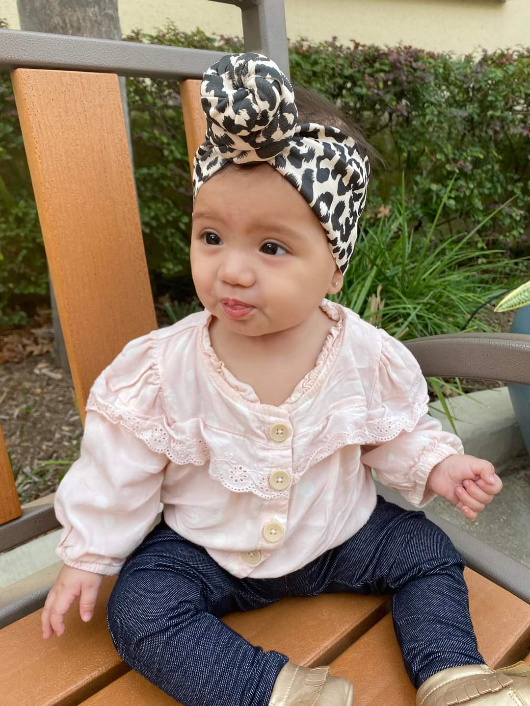 BLACK AND CREAM LEOPARD