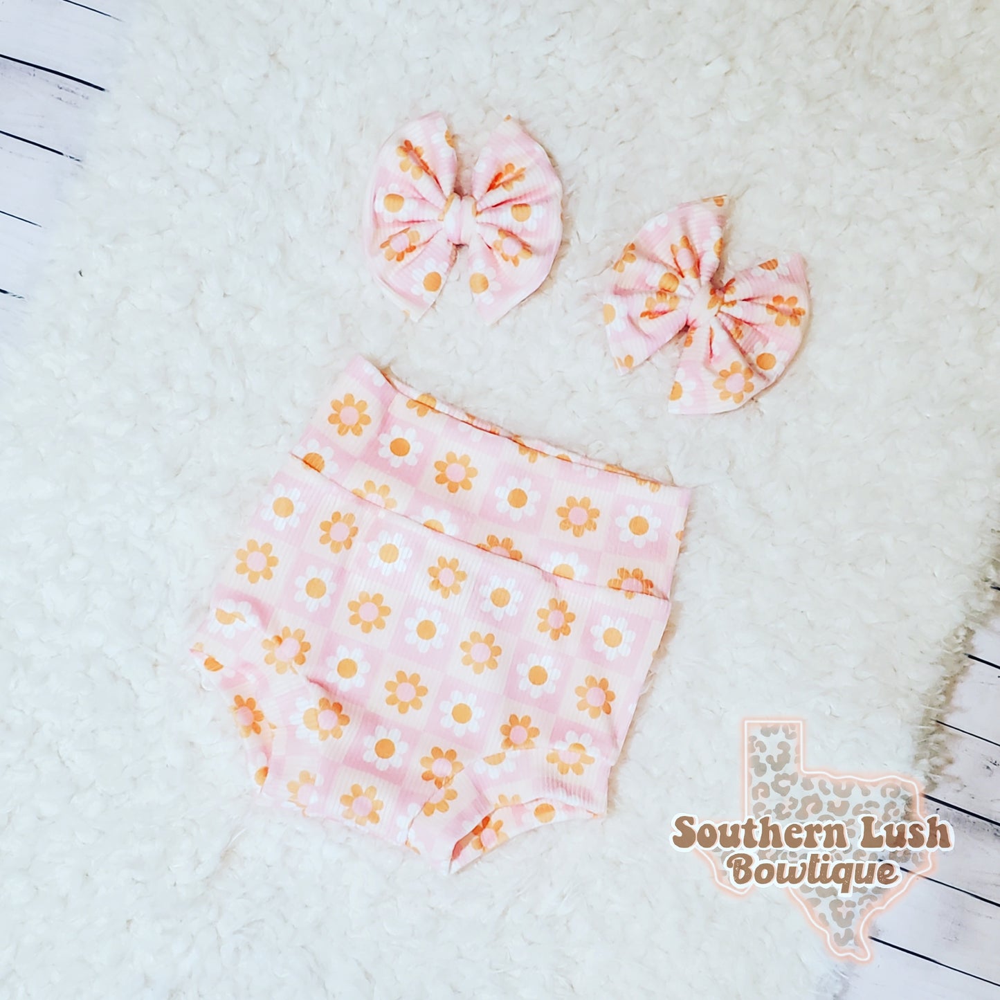 PINK AND ORANGE QUILTED DAISY( RIBBED VELVET)