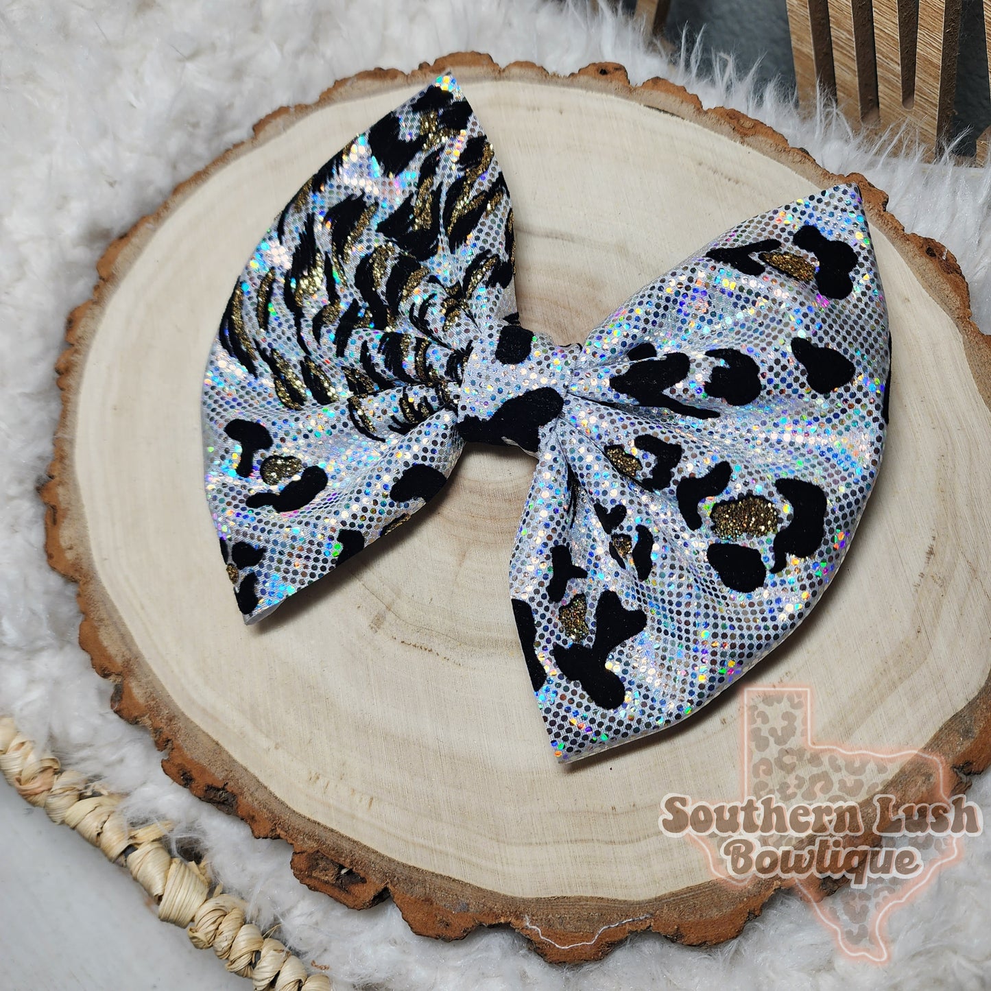 NEW YEAR LEOPARD