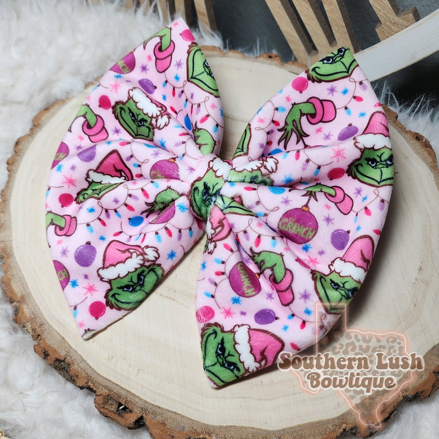 GREEN MAN ON PINK( VELVET)