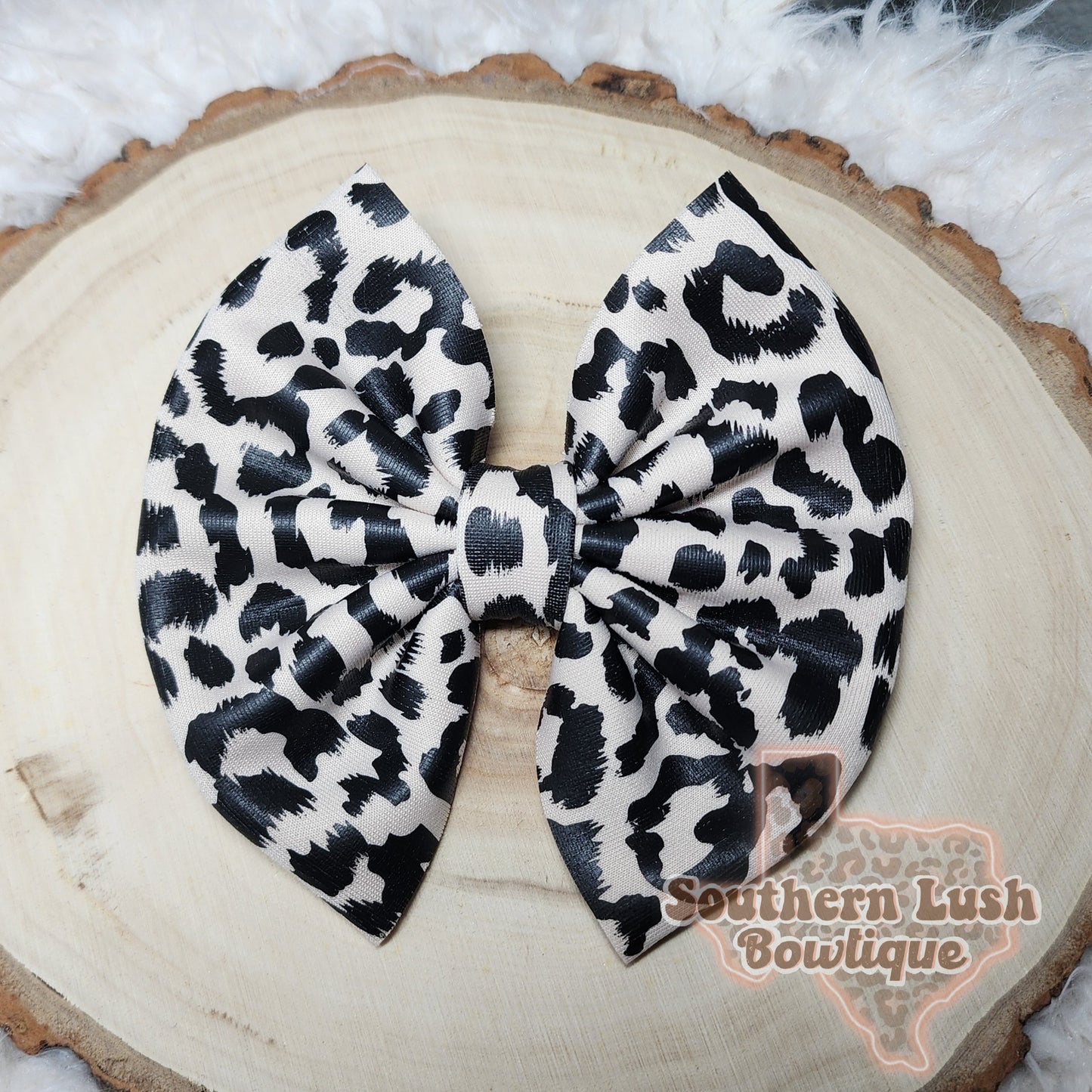 BLACK AND CREAM LEOPARD