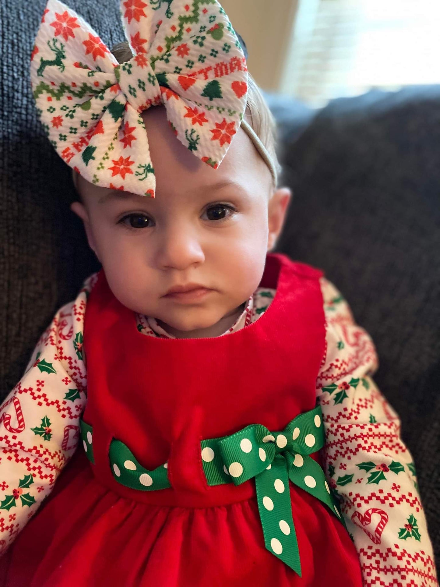 MOUSE GIRL UGLY SWEATER