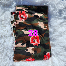 Load image into Gallery viewer, 💥$25 ROMPER SALE(NO REP CODES)💥🖤(PUT SIZE IN NOTES AT CHECKOUT)(PLEASE READ THE SET DESCRIPTION BELOW)
